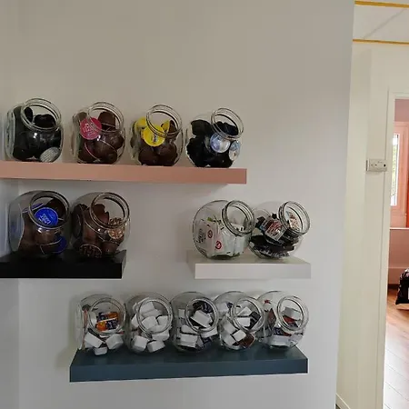 L'escale, Homestay